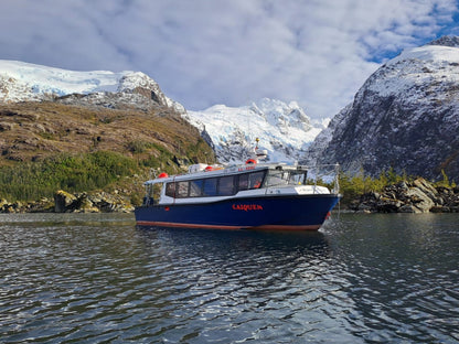 Navegación a Glaciar Balmaceda & Serrano