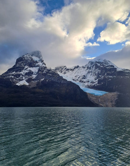 Navegación a Glaciar Balmaceda & Serrano